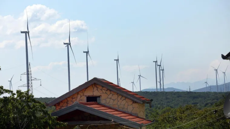 Oglasio se investitor u vjetroelektrane: 'Upozoravali smo na nezakonitosti Hrvatskih &scaron;uma'