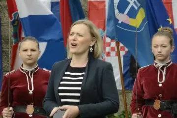 Lijepa naša domovino i Ana Fortuna