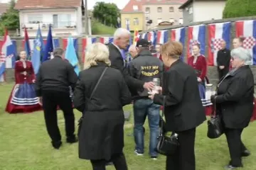 U Križevcima podignuta spomen ploča prvom hrvatskom predsjedniku Franji Tuđmanu