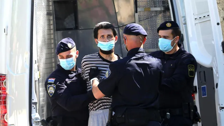 Osumnjičeni za ubojstvo doveden na očevid. Mje&scaron;tani o stradalom: 'Bio je du&scaron;a od čovjeka'