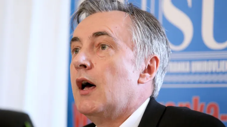 'Gube dodir sa stvarno&scaron;ću, a jo&scaron; i surađuju s velikosrpskim domoljubom'