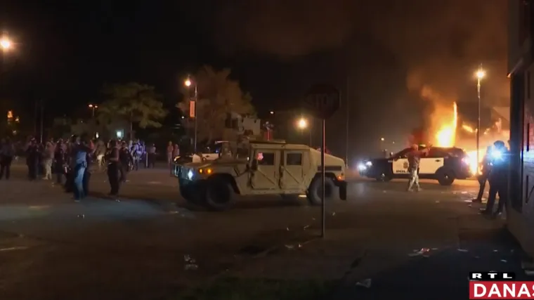 VIDEO Kaos u SAD-u: Kamion cisterna naletio na prosvjednike na autocesti u Minneapolisu