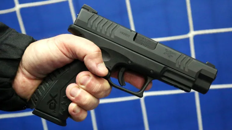 Platio mu&scaron;karcu da mu 'rije&scaron;i' zeta pa mu prijetio kada ovaj to nije učinio