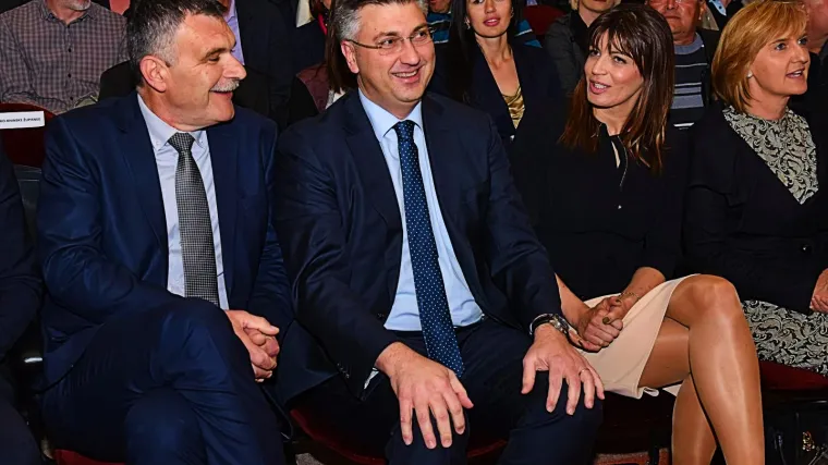 Priča se da se radi o demontaži mreže Plenkovićeva starog neprijatelja, ali uhodani model premijera ne zanima