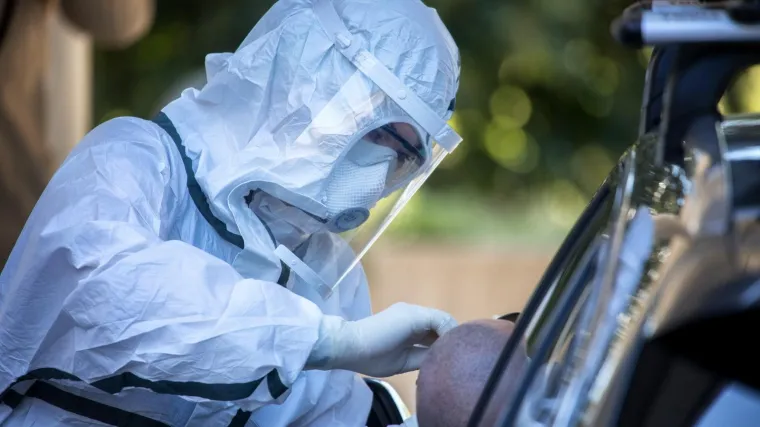 'Nema dokaza da je koronavirus promijenio oblik transmisije ili da se promijenila težina bolesti koju izaziva'