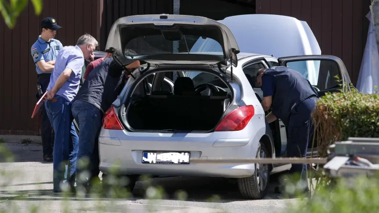 VIDEO Policija u Dubravi otkrila &scaron;to je 31-godi&scaron;njak unio u postaju: Mislili su da je bomba