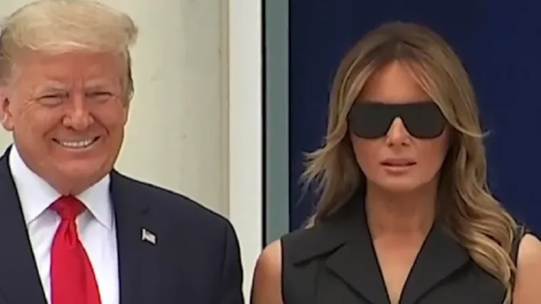 VIDEO Trump rekao Melaniji da se nasmije&scaron;i za fotografiju, njezina reakcija postala hit na internetu