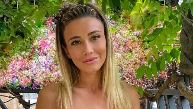 Objavila atraktivnu fotku i poručila: 'Ne postoji iskrenija ljubav od ove...'