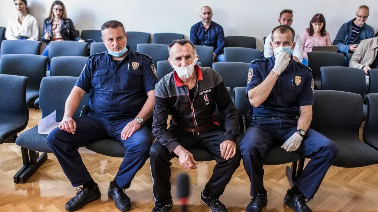 Ubojica iz Đakova: 'Rekao mi je da sam dosadan, a ona se smijala. Ubio sam ga. I nju'