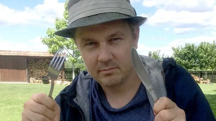 Traži počasni doktorat, Fendi namje&scaron;taj, &scaron;arana na ra&scaron;ljama, ali jedna stvar mu je ključna...