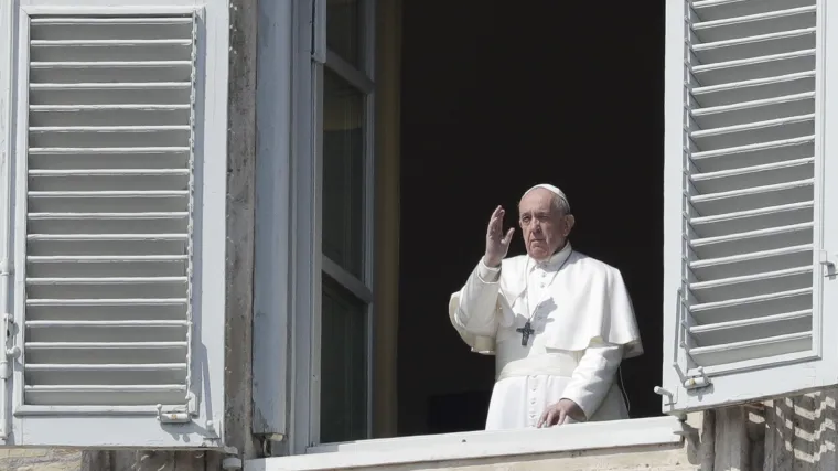 Papa Franjo upozorio Talijane da ne proglase prerano pobjedu protiv Covida-19