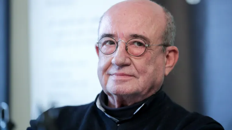 Uhićen Veljko Barbieri: Pijan pucao u stablo pa policiji predao kala&scaron;njikov i drugo oružje