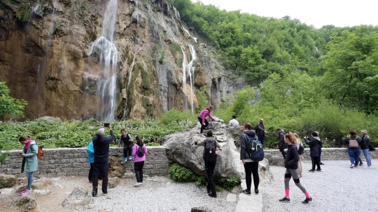 Zbog boje kože: 'Ja sam Ivana iz Slavonskog Broda, a djelatnici Plitvica vikali su mi da sam lopov'