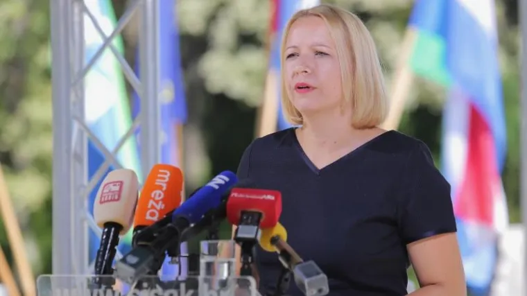 'Nije prekasno da se hrvatski premijer sjeti na čelu koje je države'