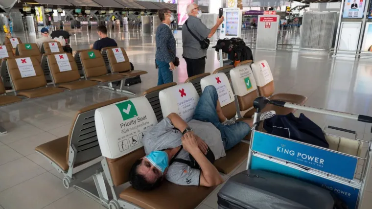 'Njihova policija nas je izdvojila, spavali smo na aerodromu, samo s jednim wc-om!'