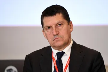 Vraća se u politiku nakon 20 godina