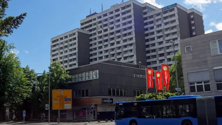 Eksplozija korone u neboderu, stanari na rubu očaja: 'Na ulici me gledaju kao kriminalca'