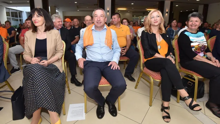 Na listi HNS-a u 3. izbornoj jedinici i Divjak: 'Dok se drugi svađaju, mi radimo, gradimo, obrazujemo'