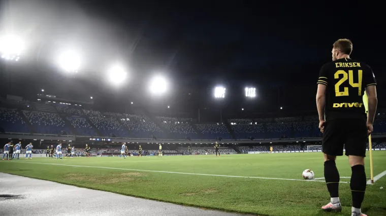 Danski čarobnjak zabio gol direktno iz kornera, Mertens se upisao u povijest