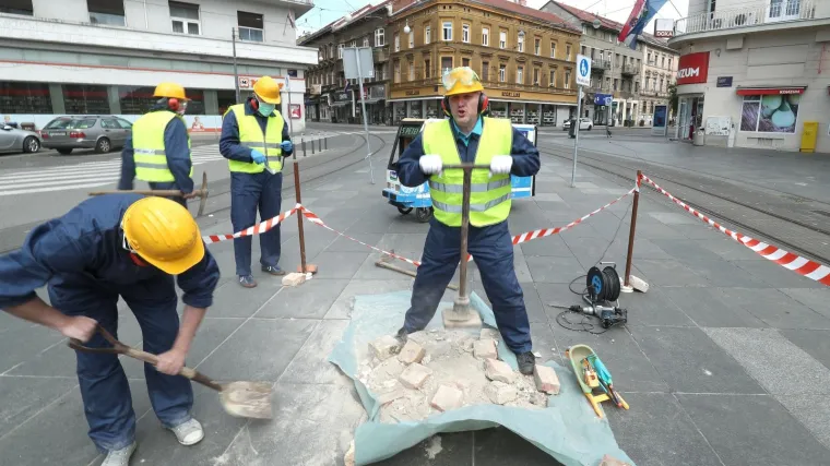 Petek ismijao Bandića: Na Trgu hrvatskih velikana počeli radovi na izgradnji podzemne željeznice