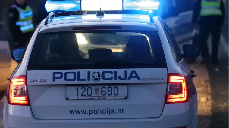 Napad pod okriljem noći: Dvojica mladića u Zadru istukla Nijemca i te&scaron;ko ga ozlijedili