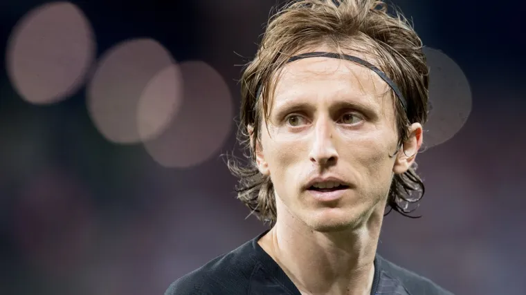 Modrić otvorio du&scaron;u Talijanima pa morao odgovarati na neka vrlo &scaron;kakljiva pitanja