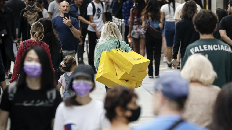 Je li se Covid-19 'istro&scaron;io'? Sve manje ljudi umire od ovog smrtonosnog virusa