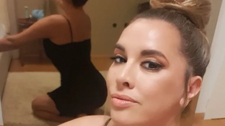 Nives Celzijus pozirala u mini haljini koja puno otkriva: 'Kakav pogled'