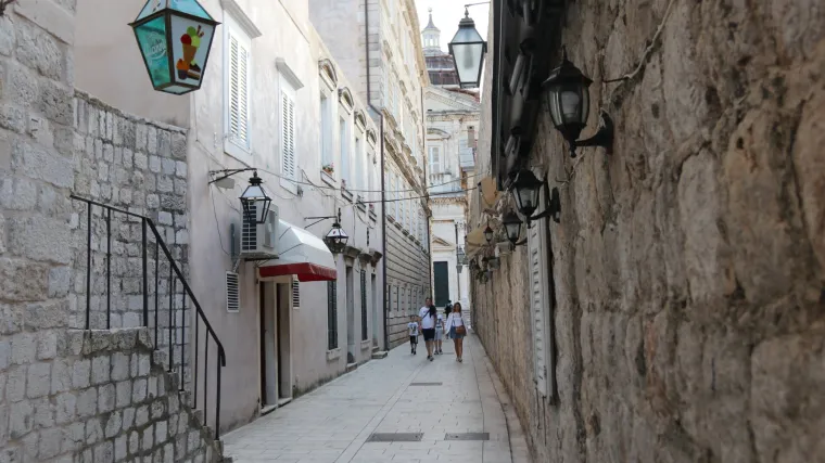 'Tri mjeseca sam bezuspje&scaron;no tražio posao u ugostiteljstvu'; Na kraju se 'usrećio' na vikenda&scaron;kom otoku