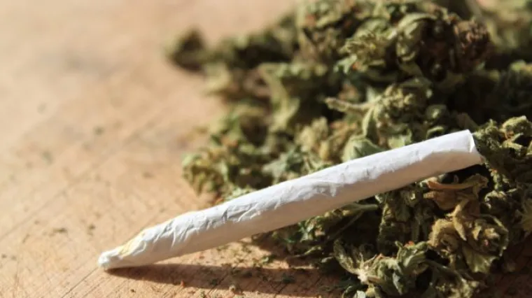 Kod katedrale je prodavao djeci marihuanu, otkriven je kad je djevojčici zaprijetio zbog duga