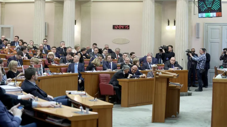 Spremni na kazne: HDZ žensku kvotu nije ispo&scaron;tovao, SDP bi mogao dati 20 zastupnica