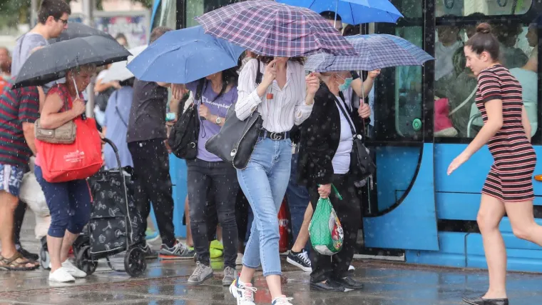 Bit će kiše, pljuskova, oluja, grmljavine... pa opet kiše