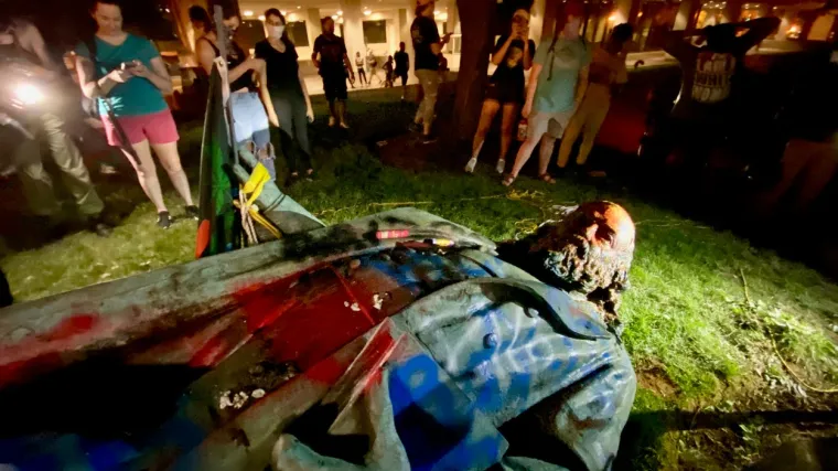 U Washingtonu sru&scaron;en jedini tamo&scaron;nji spomenik generalu Konfederacije