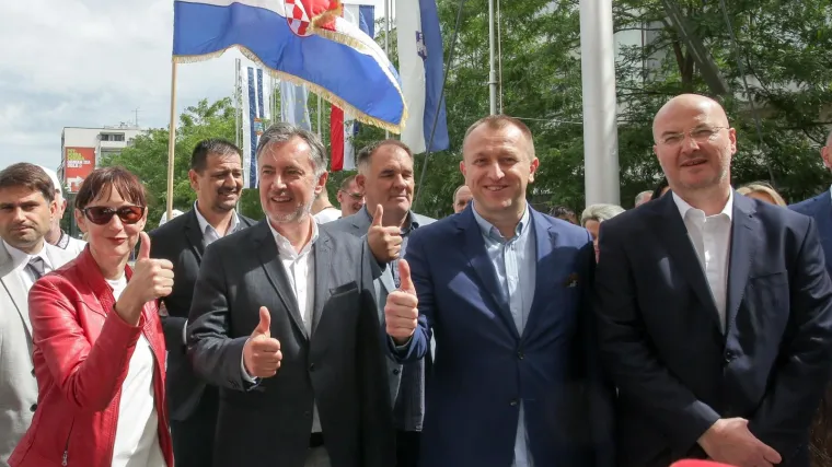 Objasnio kome je prijetio da 'će dobiti po prstima kada mi dođemo na vlast'