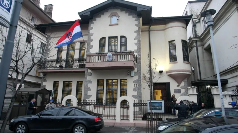 Koronavirus u hrvatskom veleposlanstvu u Beogradu: Jedan djelatnik zaražen, čekaju se nalazi