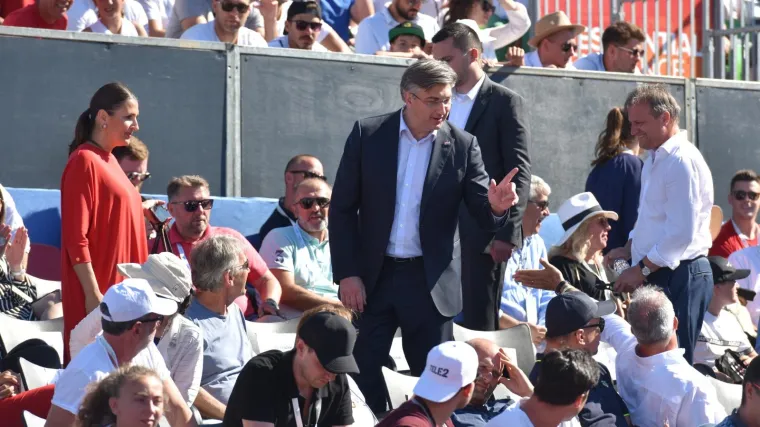 'Plenković mora u samoizolaciju! Odmah!'