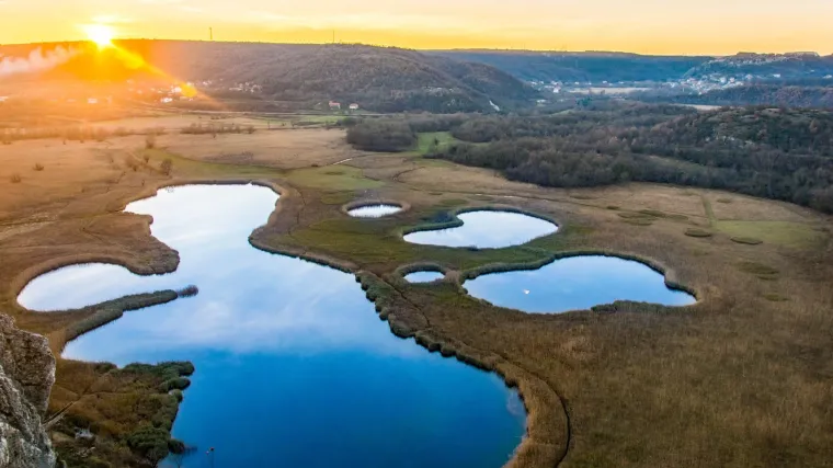 Ovog ljeta svi putevi vode u Knin: Posjetite čarobni grad i otkrijte njegove skrivene ljepote!