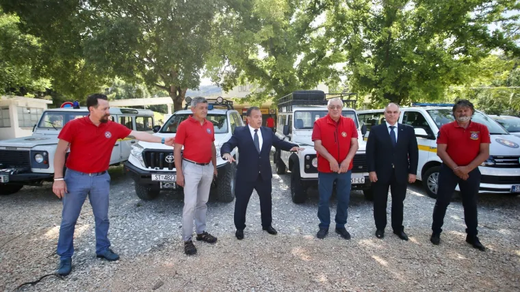 Bero&scaron; otkrio da je broj oboljelih jutros manji pa se osvrnuo na nova istraživanja: 'To je ohrabrujuće'