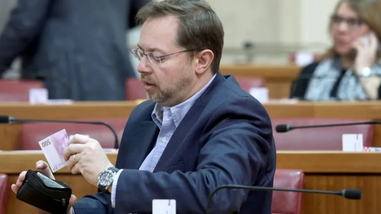 Biv&scaron;i ravnatelj Sini&scaron;a Varga i dvojica suosumnjičenika pod istragom Uskoka