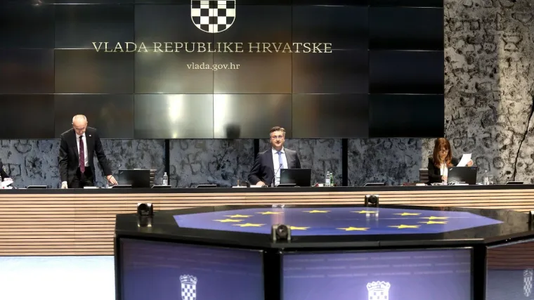 Plenković: 'Idemo sada na izbore jer se virus slabije &scaron;iri, želimo imati stabilnu vlast kad krene drugi val'