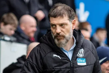 Ostao je na prvoj poziciji, ali je otvorio situaciju za Leeds da ga stigne