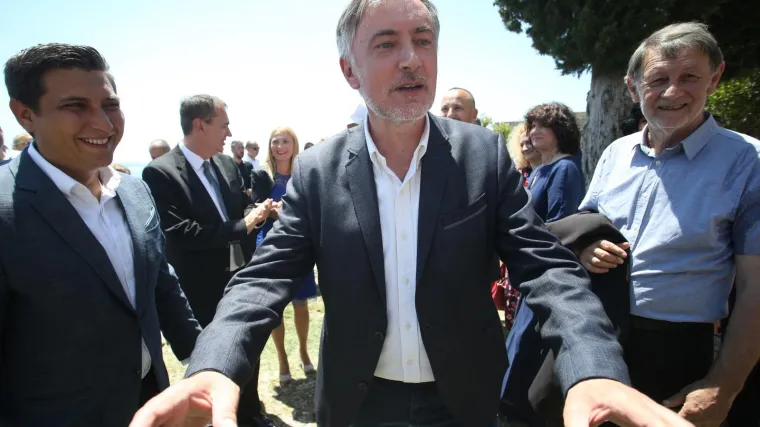 I opet se dotakao pitanja pobačaja