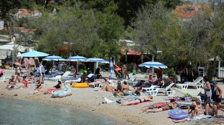 Ministar je potom komentirao stanje zaraženih