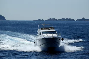 Tata nasukao gliser na hrid. Ozlijedio sebe i svoje dvoje djece