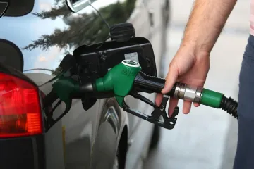 Loše vijesti za vozače: Od ponoći ponovno veće cijene svih goriva?