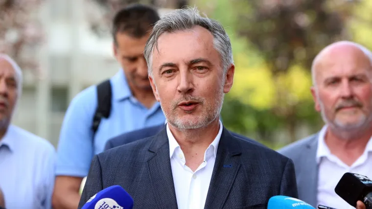 'Ja sam za život, ali i protiv zabrane pobačaja'