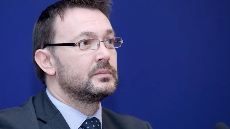 'Mjere se određuju od oka ovisno o tome koliko je Plenković udaljen od nekoga tko je zaražen'