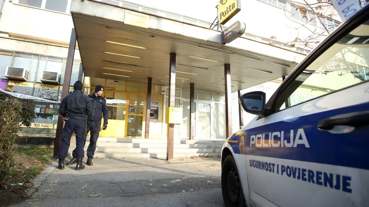 Razbojstvo u Sesvetama! U po&scaron;ti prijetio pi&scaron;toljem i ukrao novac