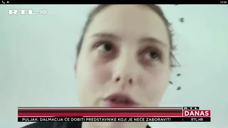 VIDEO Prosvjed pred Ministarstvom zdravstva: Bubnjanje protiv zabrane boravka roditelja s djecom
