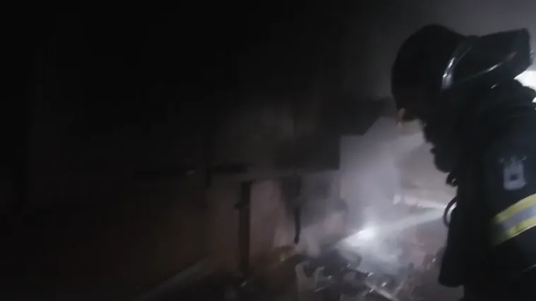 'Ne treba vam da vam razvalimo vrata...'